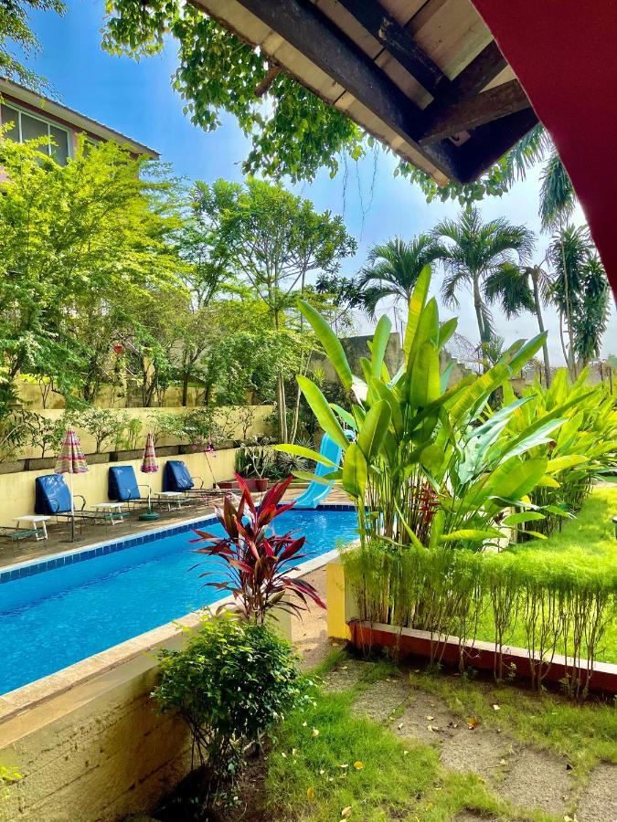 Residence Bertille Abidjan Cocody Exterior foto
