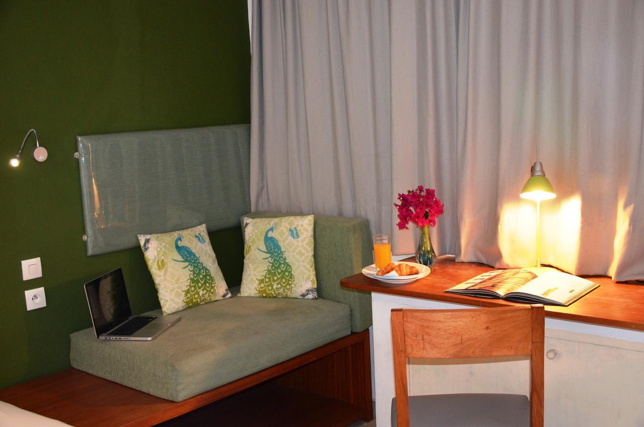 Residence Bertille Abidjan Cocody Exterior foto