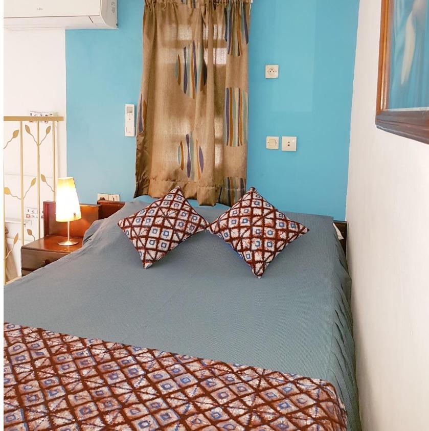 Residence Bertille Abidjan Cocody Exterior foto